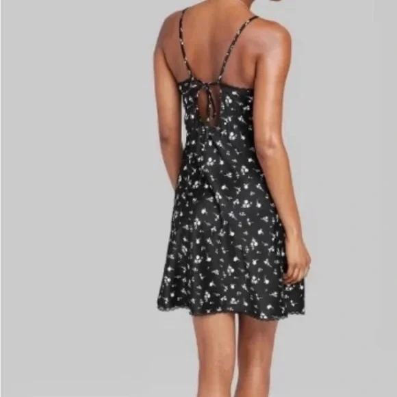 🎯50% OFF! Wild Fable Black Floral Slip Mini Dress - Picture 2 of 6